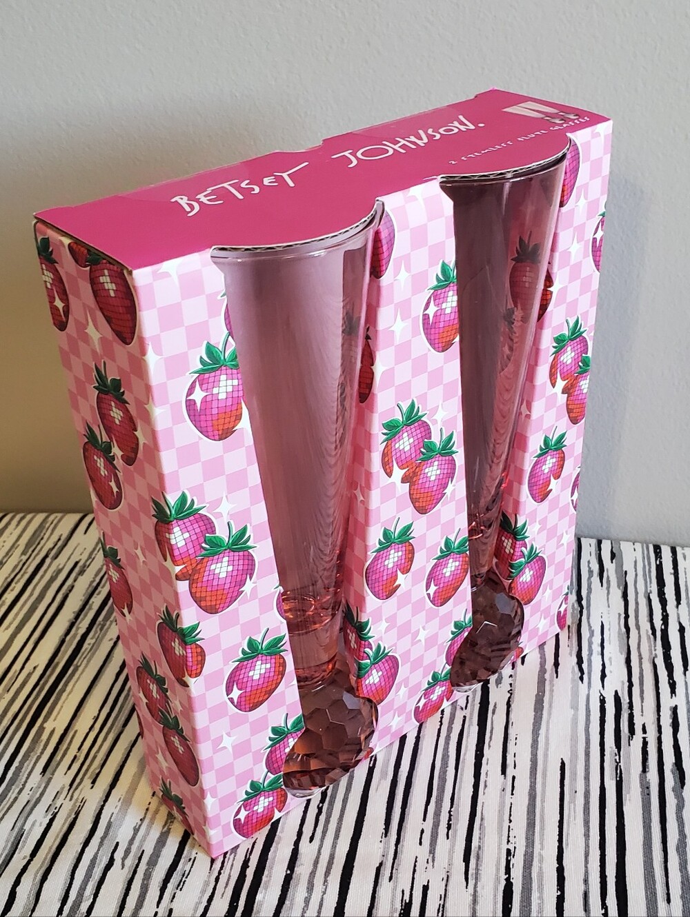 Betsey Johnson Set of Two Pink Stemless Flute Glasses - Picture 5 of 14